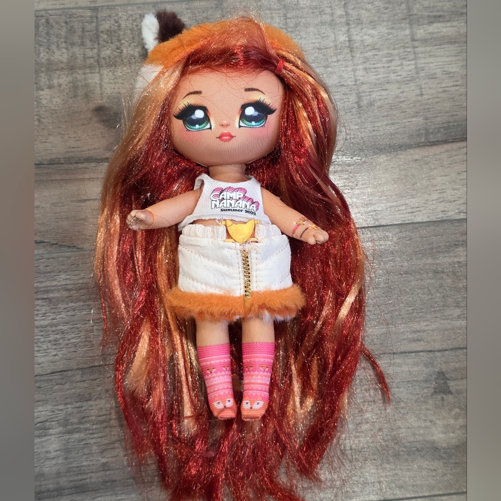 Na Na Na Surprise Fox Theme Doll Soft Bodied Small 7in Toy